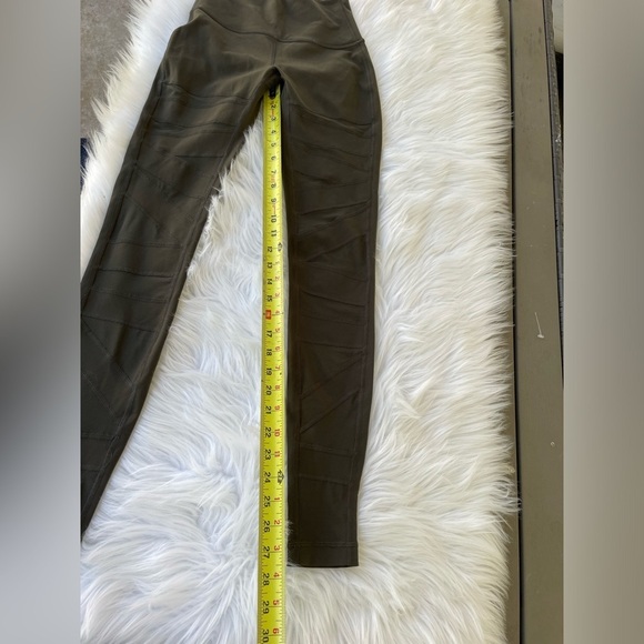 Lululemon Wunder Under Pant Hi Rise Tech Mesh 28” Size 4 in Dark Olive - Picture 5 of 12